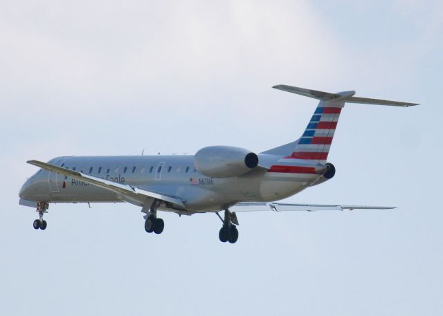Embraer ERJ-145 (N611AE) - At DFW.