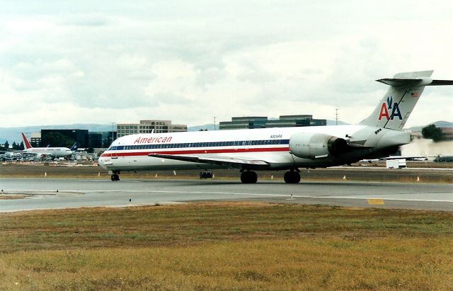 McDonnell Douglas MD-90 (N904RA) - KSJC - MD-90  of American Airlines rolls down 30L for KSNA.