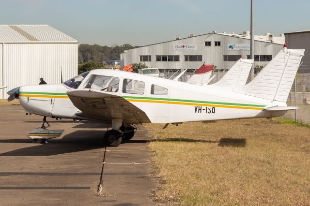 Piper Cherokee (VH-ISO)