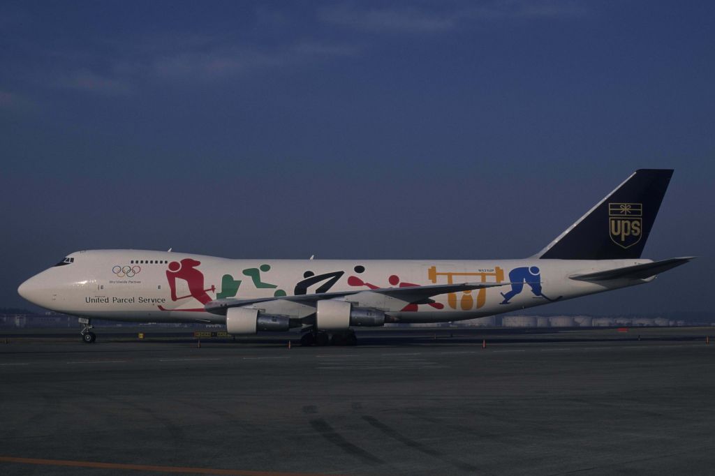 Boeing 747-200 (N521UP) - Parked at Narita Intl Airport on 1998/11/  " Olympic c/s "