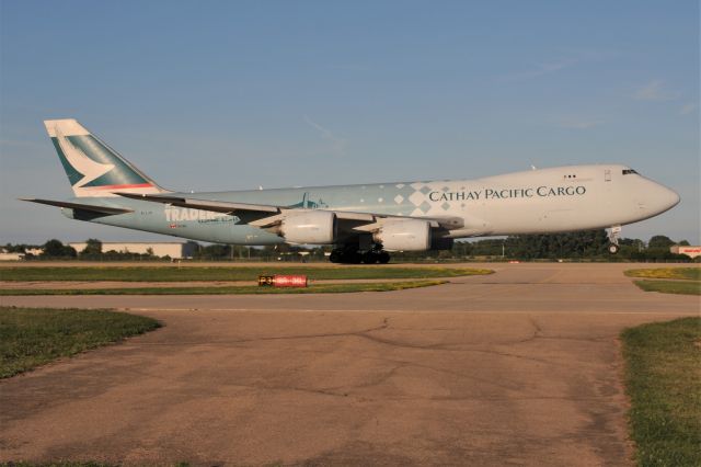 BOEING 747-8 (B-LJA)