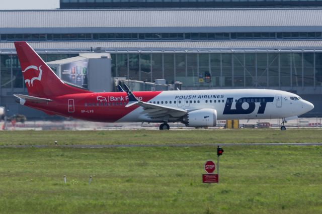 Boeing 737 MAX 8 (SP-LVG) - WAW/EPWA SPOTTING