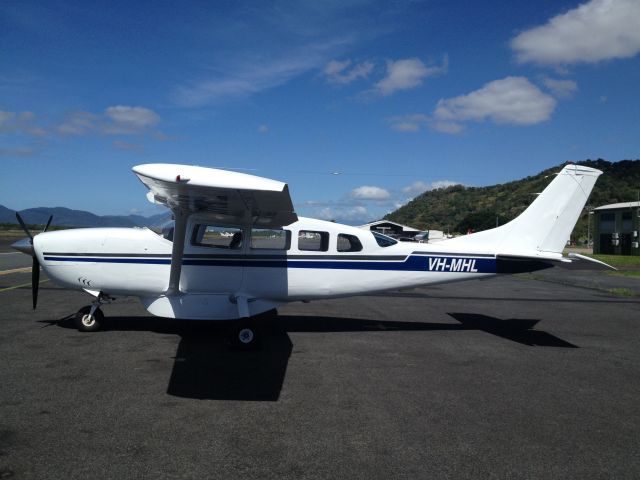 Cessna T207 Turbo Stationair 8 (VH-MHL)