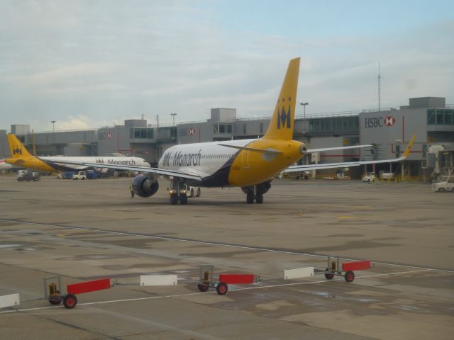 de Havilland Dash 8-400 (G-ZBAS)