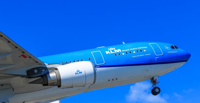 Airbus A330-200 (PH-AOM) - KLM PH-AOM departing TNCM St Maarten with her new paint job!