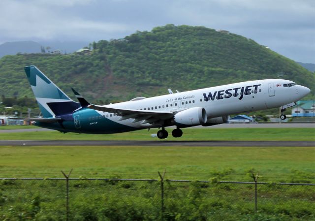 Boeing 737 MAX 8 (C-GZSG)
