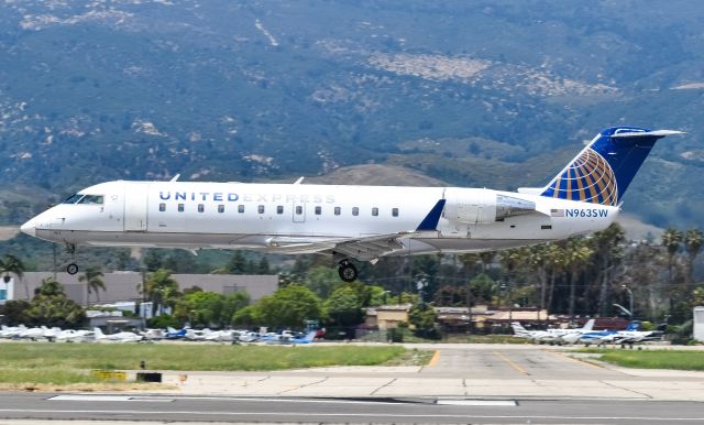 Canadair Regional Jet CRJ-200 (N963SW) - SkyWest CRJ-200 landing on runway 25 at Santa Barbara.