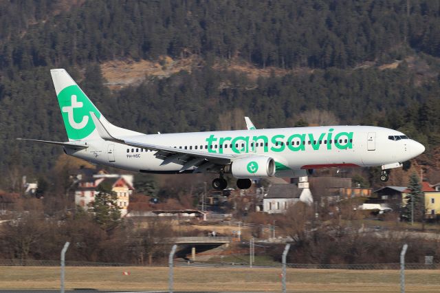 Boeing 737-800 (PH-HSC)