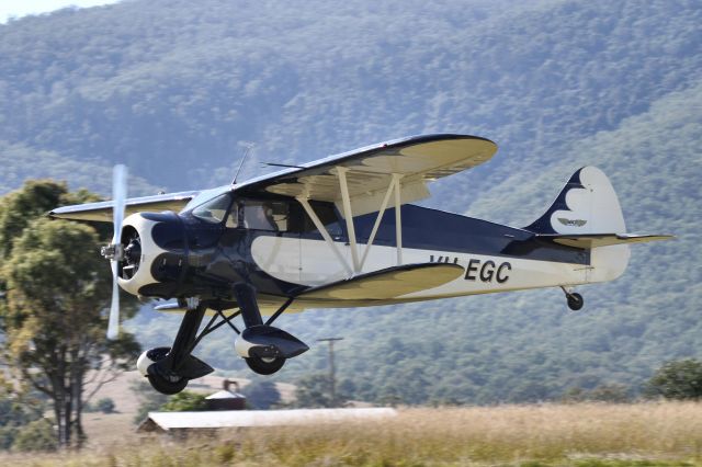 WACO O (VH-EGC) - Very short final Watts Bridge flyin 2015