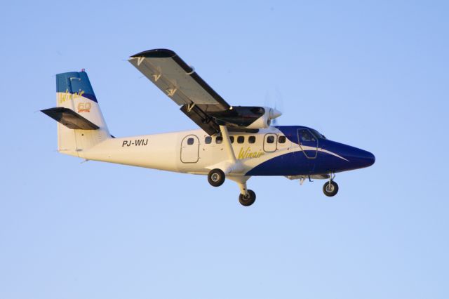 De Havilland Canada Twin Otter (PJ-WIJ) - Later afternoon arrival into Sint Maarten..