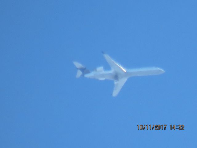 Canadair Regional Jet CRJ-700 (N158GJ)