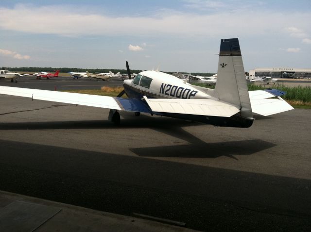 Mooney M-20 Turbo (N200DP)