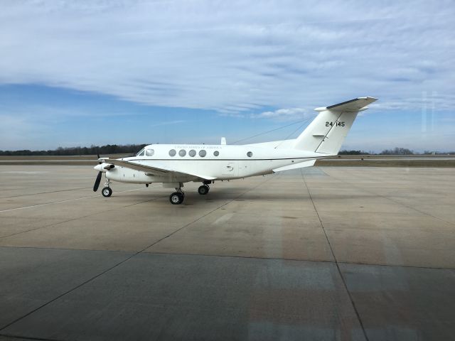 Beechcraft King Air 90 (N24145)