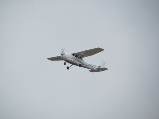 Cessna Skyhawk (N6012Z)