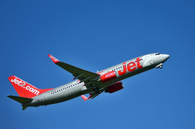 Boeing 737-800 (G-GDFR) - Jet2 - Boeing 737-8Z9WL (G-GDFR). A clear sky Jet2 departure from NCL. (Photo May 2017)