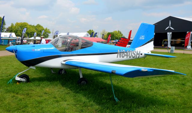 Vans RV-12 (N840SH) - Nice color scheme on a new Van's RV-12iS at EAA Airventure 2021.