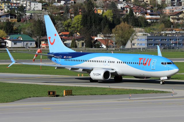 Boeing 737-800 (G-FDZU)