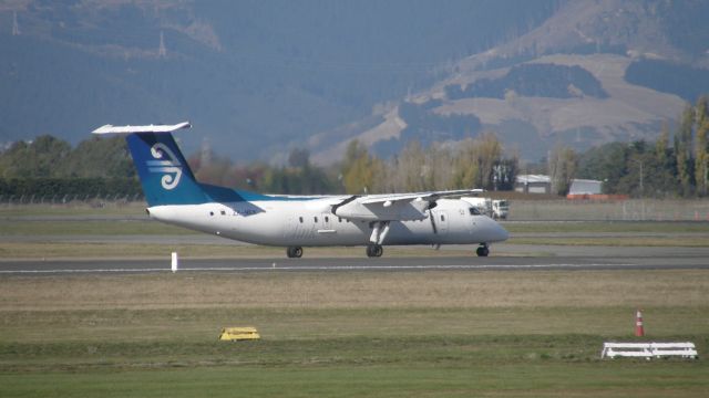 de Havilland Dash 8-300 (ZK-NEK)