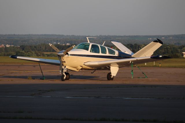 Beechcraft 35 Bonanza (C-GXOZ)
