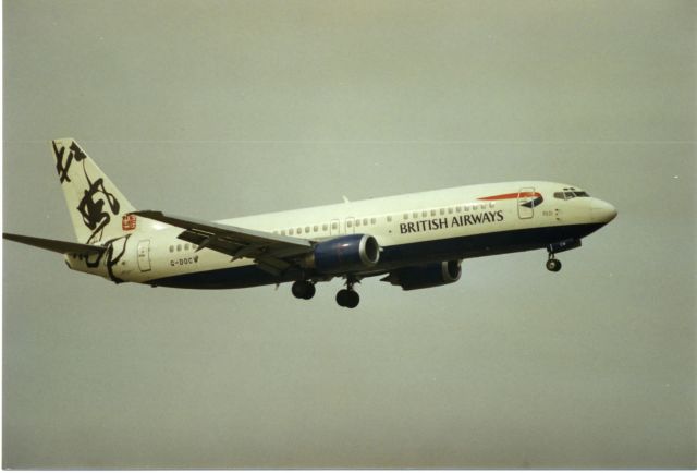 Airbus A320 (G-DOCW)