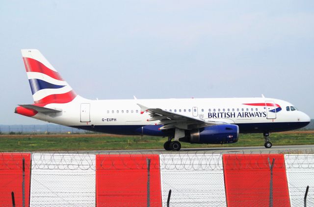 Airbus A319 (G-EUPH)