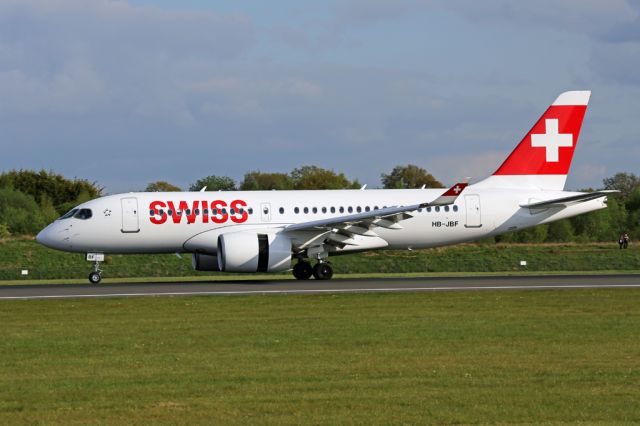 Bombardier CS100 (HB-JBF) - SWR390 slowing after arriving on 05L