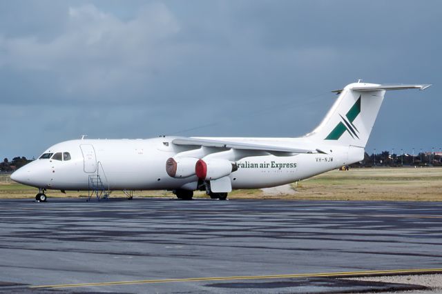 British Aerospace BAe-146-300 (VH-NJM) - AUSTRALIAN AIR EXPRESS - BRITISH AEROSPACE BAe - 146-200 - REG VH-NJM (CN E2034) - ADELAIDE INTERNATIONAL AIRPORT SA. AUSTRALIA - YPAD (11/12/1995)