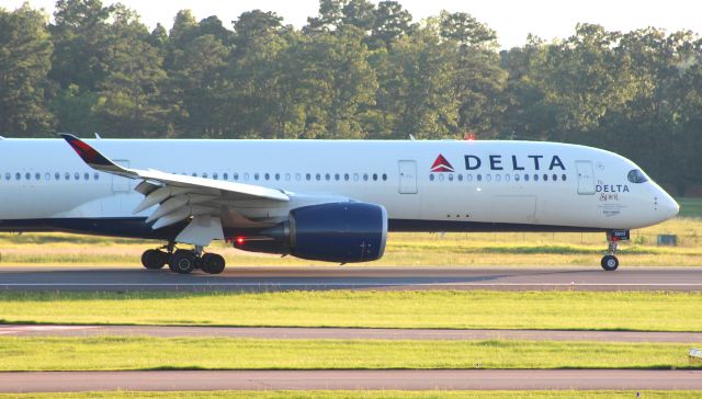 Airbus A350-900 (N502DN) - My first catch of an A350, and it's the modern day "Spirit of Delta/Delta Spirit".