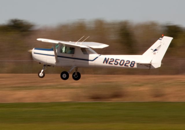 Cessna 152 (N25028) - Perfect take offs and landings on a really windy day.