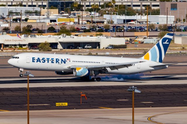 BOEING 767-300 (N700KW) - Eastern Airlines 767-300 landing at PHX on 11/15/22. Taken with a Canon 850D and Tamron 70-200 G2 lens.