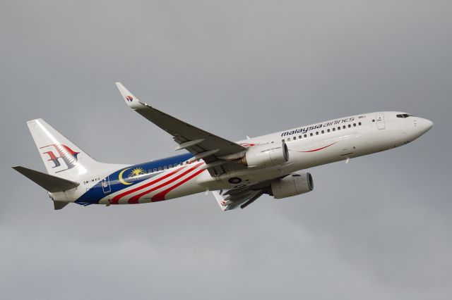 Boeing 737-800 (9M-MXQ) - Boeing 737-8H6 cn 40154-4749. MAS 9M-MXQ departed YPPH and headed to Kuala Lumpur 07 August 2022