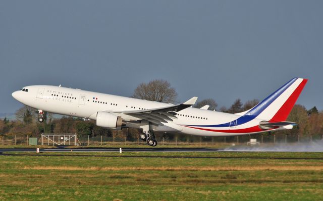 Airbus A330-300 (F-RARF) - french air force a330-300 f-rarf training at shannon today 27/1/16.