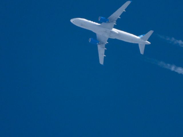 Airbus A320 (N449UA)