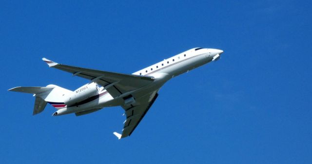 Bombardier Global 5000 (N120QS) - Shortly after departure is this 2022 Bombardier Global 5000 in the Spring of 2023.