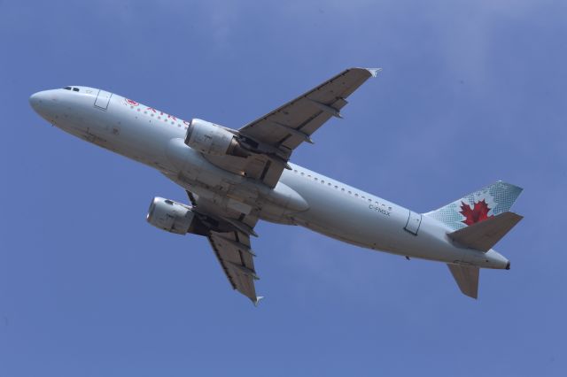 Airbus A320 (C-FMSX)