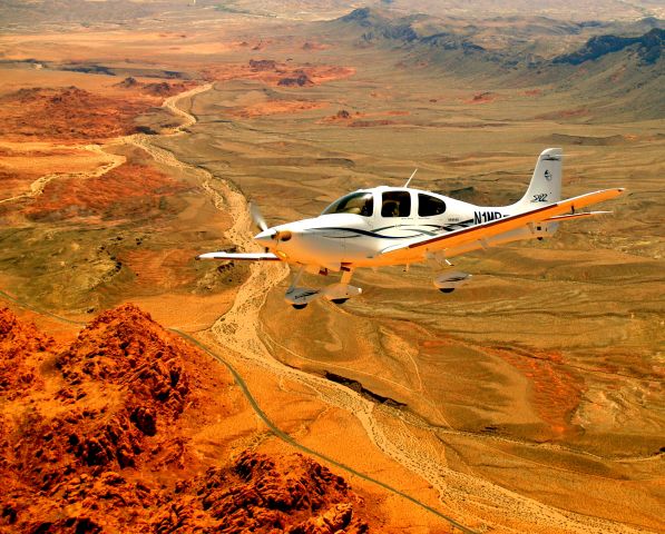 Cirrus SR-22 (N1MR) - N1MR over Valley of Fire