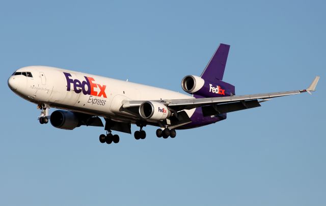 Boeing MD-11 (N597FE) - Short Final to Rwy 16R