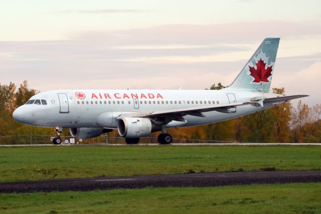 Airbus A319 (C-GARJ)