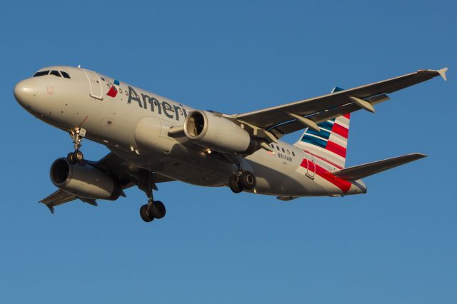 Airbus A319 (N814AW)