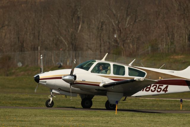 Beechcraft 55 Baron (N8354)