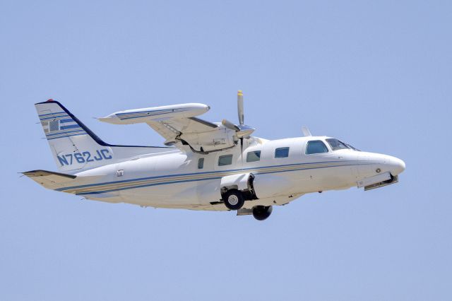 Mitsubishi MU-2 (N762JC) - Mitsubishi MU-2b-60 Marquise starting a go around at Livermore Municipal Airport (CA). June 2021.  