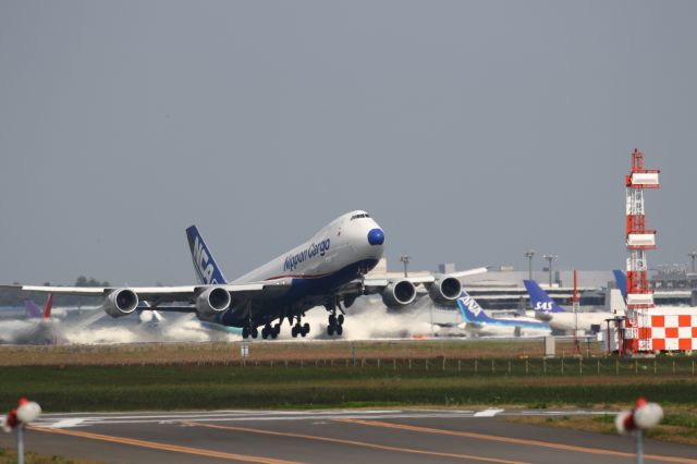 BOEING 747-8 (JA11KZ) - 12 October 2015: