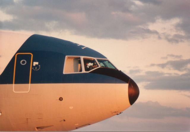 AW-EFR — - KC-10 Pre-startup check lists completion at Edwards AFB 1987