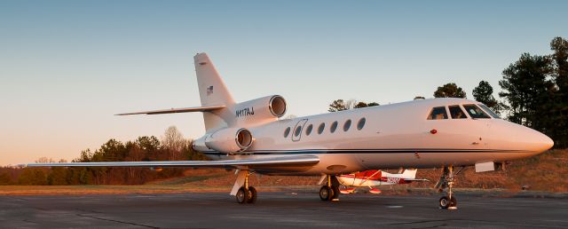 Dassault Falcon 50 (N117AJ)