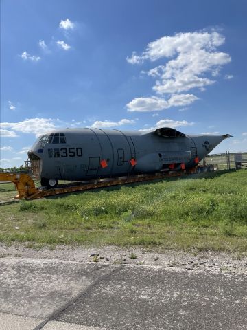 Lockheed C-130 Hercules —