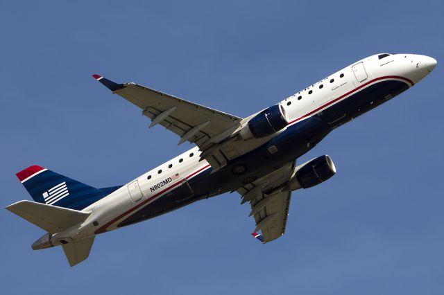 Embraer 170/175 (N802MD) - April 2013