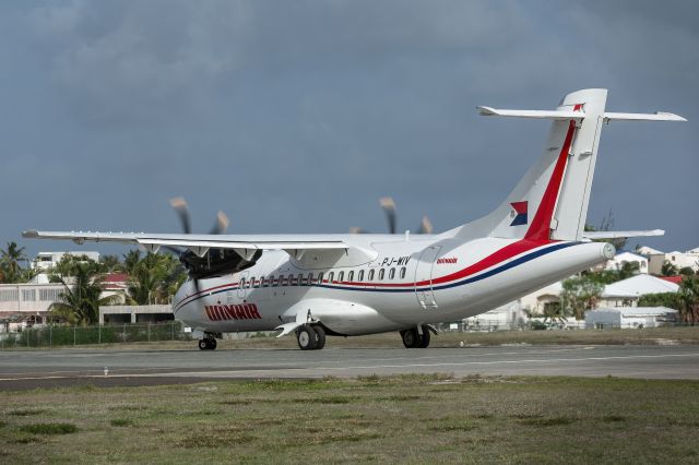 ALENIA Surveyor (ATR-42-500) (PJ-WIV)