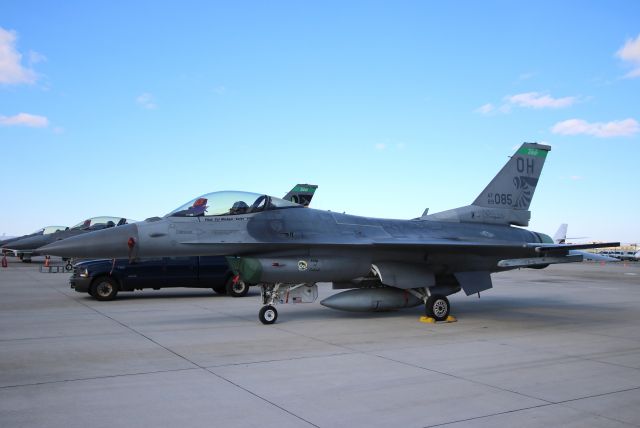 Lockheed F-16 Fighting Falcon (89-2085) - A USAF Lockheed F-16CM from the 180th Fighter Wing, 112th Fighter Squadron (Stingers) based at Toledo Express Airport (KTOL) parked on the ramp after performing a flyover before the Cleveland Indians home opener on 1 Apr 2019.