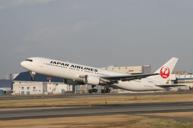 BOEING 767-300 (JA659J)