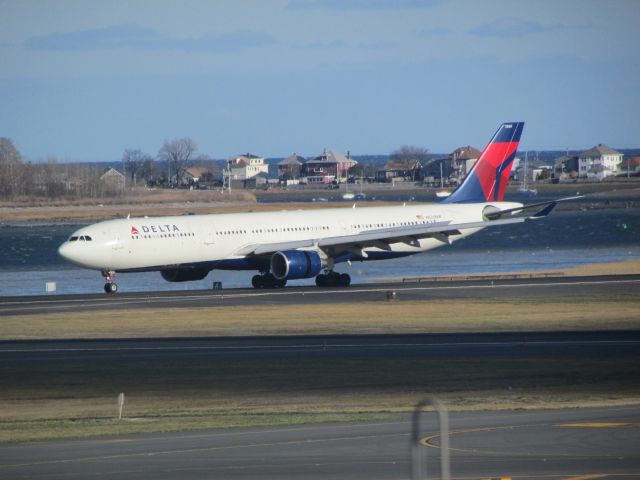 Airbus A330-300 (N820NW)